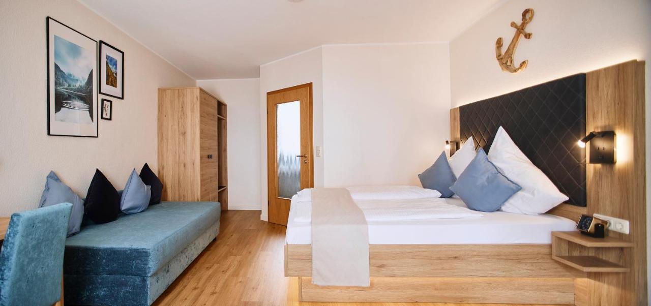 Weinhaus Lenz Hotell Briedern Eksteriør bilde