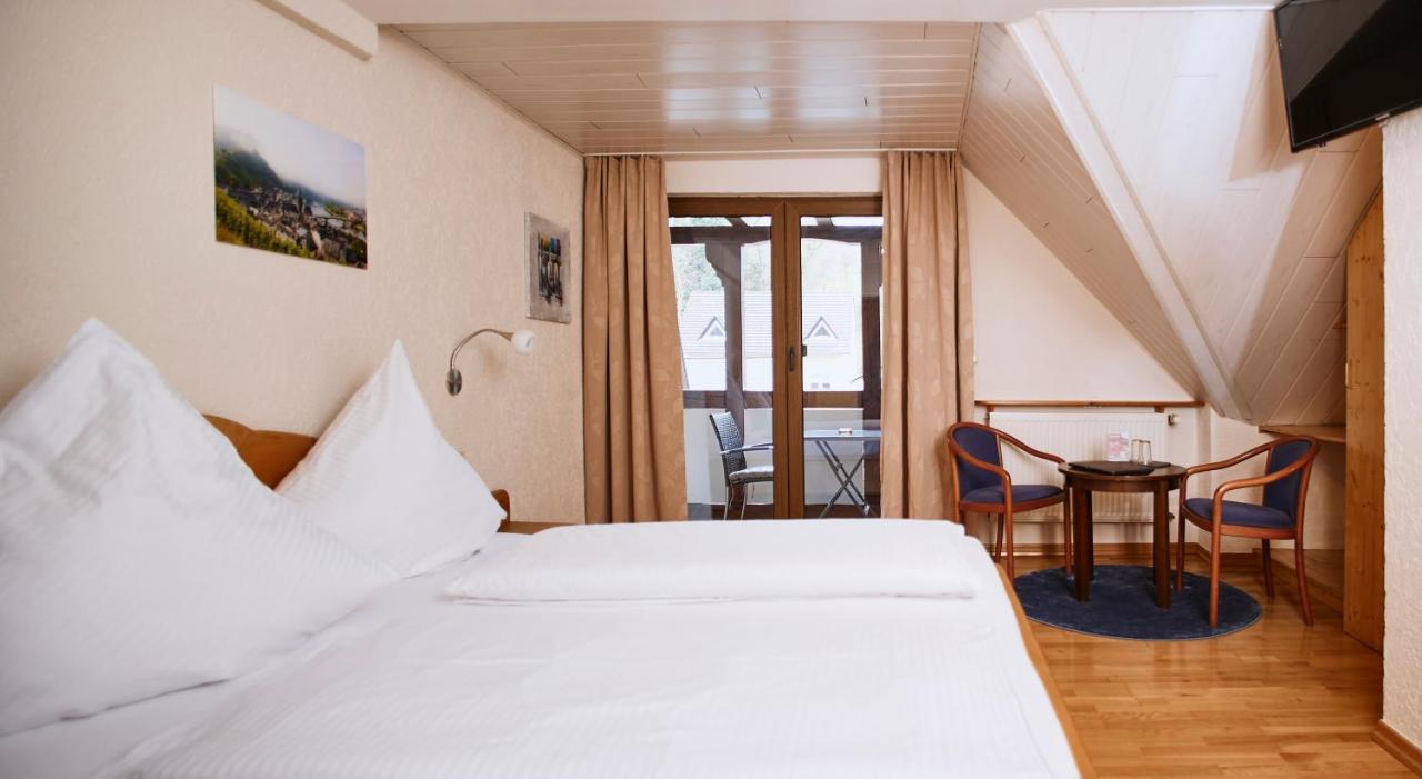 Weinhaus Lenz Hotell Briedern Eksteriør bilde